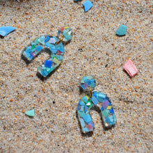 Load image into Gallery viewer, Wynwood Upside Down U Earrings